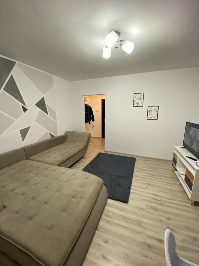 Apartmán Cazare Petroşani Exteriér fotografie