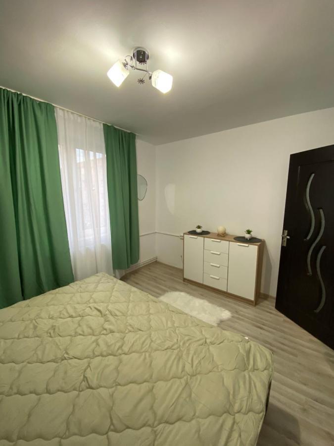 Apartmán Cazare Petroşani Exteriér fotografie